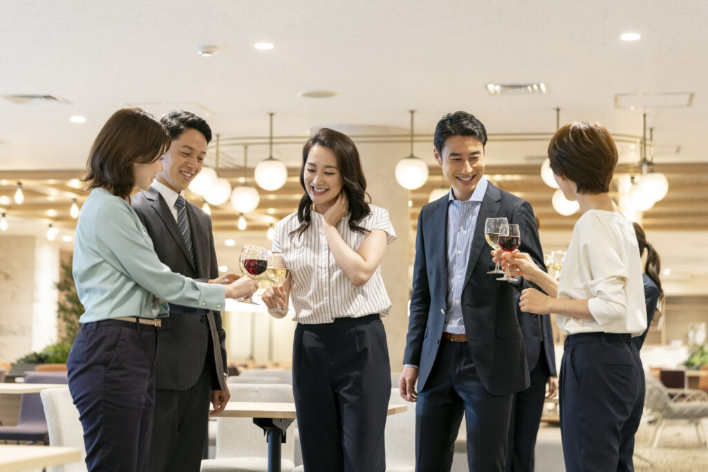 イベントで交流するイメージ