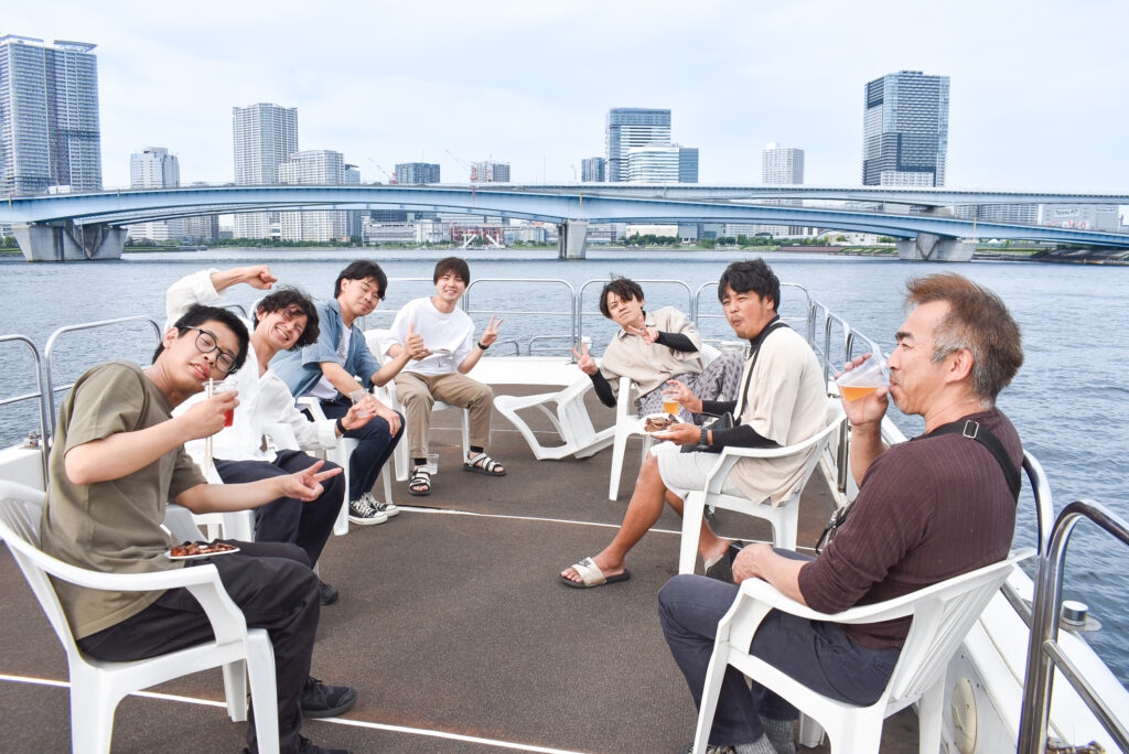 デッキで記念撮影